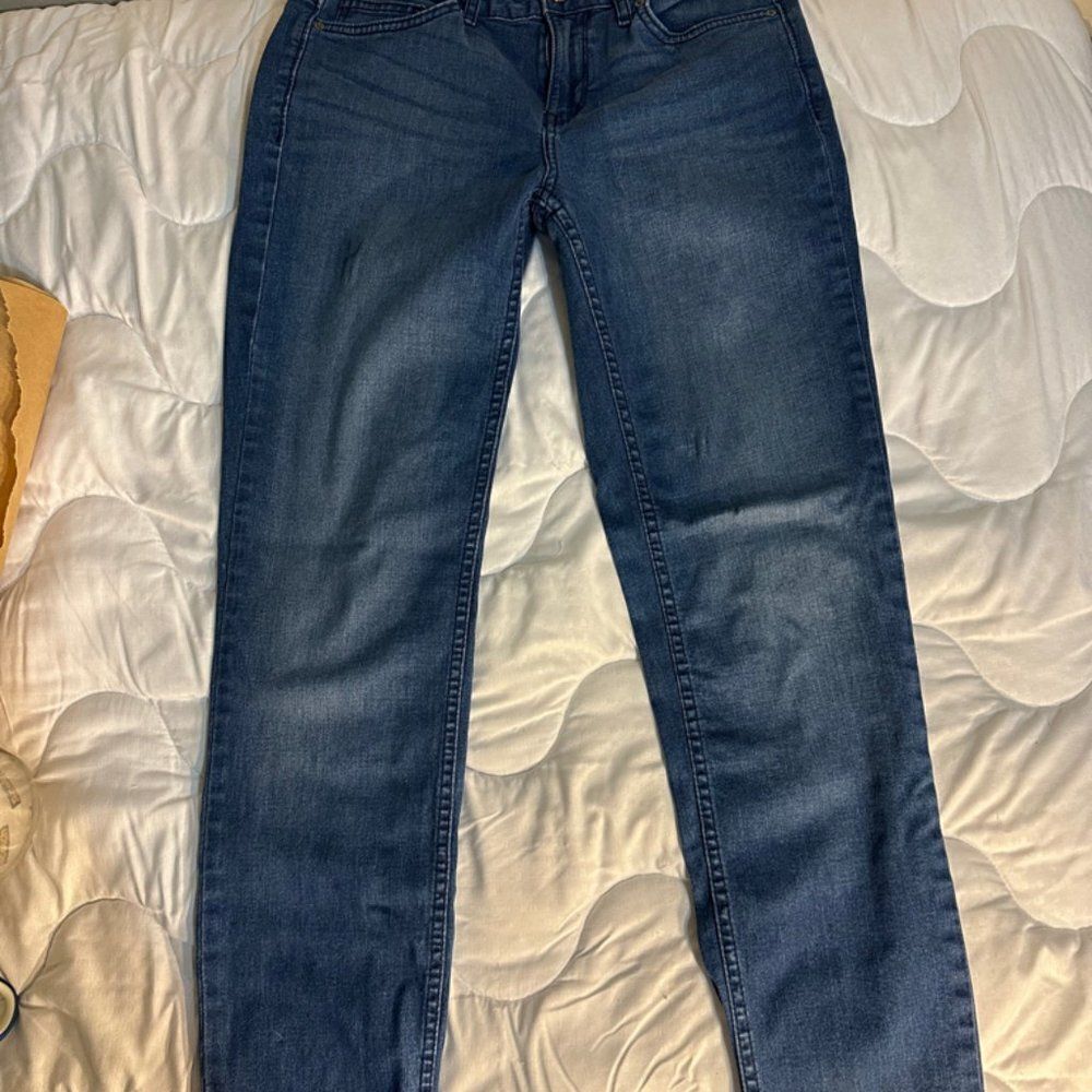 Calvin Klein Jeans Size 8, Inseam: 29 inches Weathered